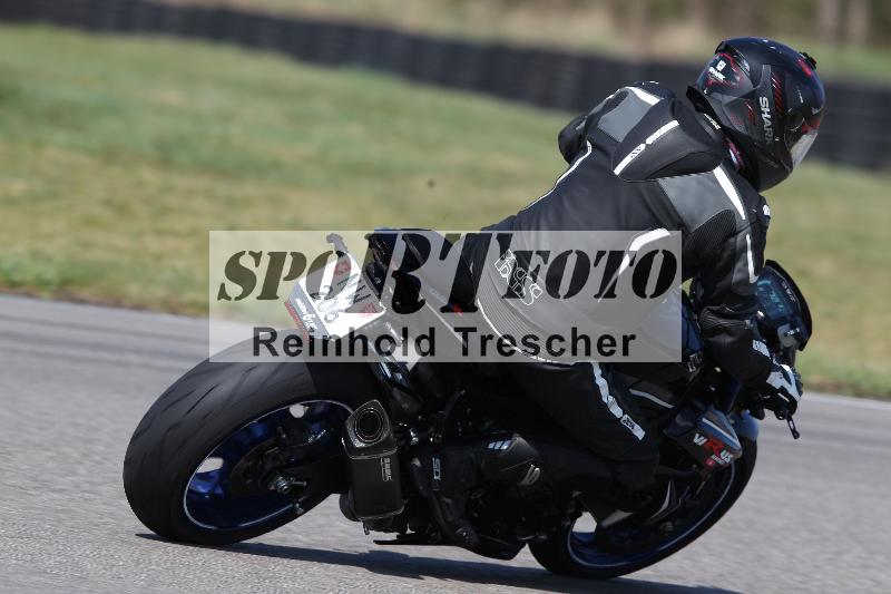 /Archiv-2022/05 04.04.2022 Plüss Moto Sport ADR/Einsteiger/66